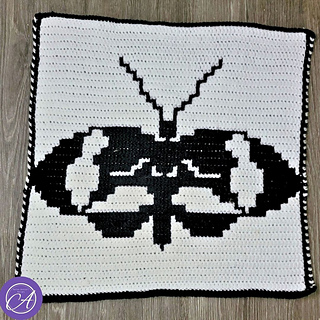 Overlay mosaic crochet sample by Marie Sparks
