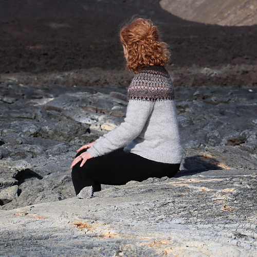 Ravelry: Hraunjaðar pattern by Ástþrúður Sif Sveinsdóttir