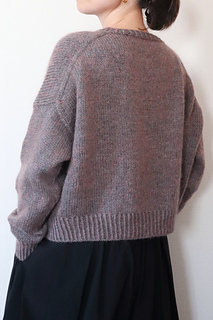 wearing Size S with 52 cm positive ease.