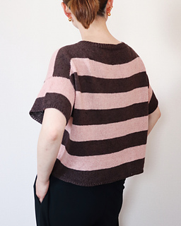 wearing size 2 with 29 cm positive ease.