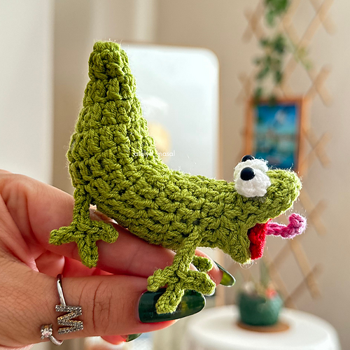 Bendable Lizard Keychain