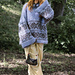 The model is 174 cm tall and wears a size M-L.