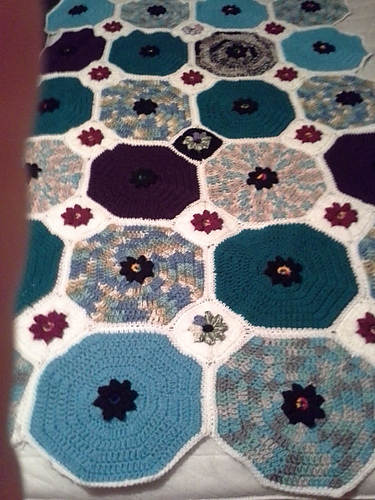 Big Colorful Throw & Pillows photo 3