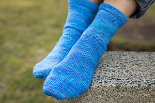 Stockinette Socks in Fizzy Water