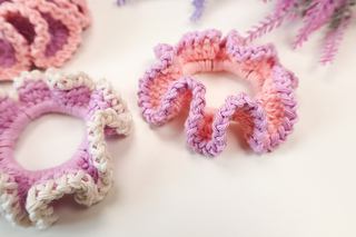 Sweet Pea Scrunchies