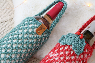 Moroccan Holly Wine Bottle Holder