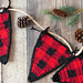 Buffalo Plaid Triangle Bunting pattern 