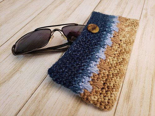 Spiked Glasses Case photo 6