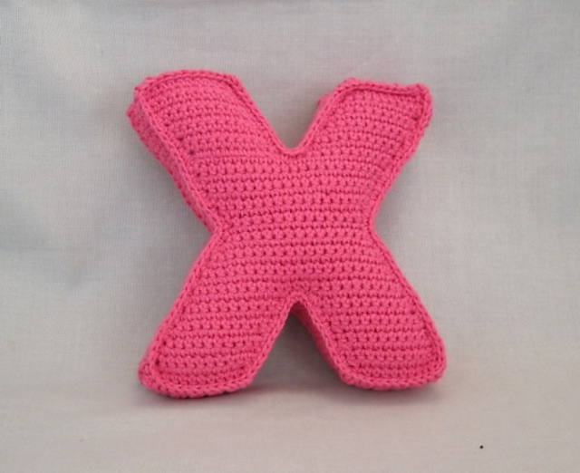 Ravelry CAPITAL LETTER X pattern by Begoña SanchezSauthier