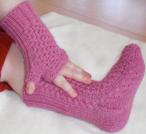 One common pattern-two knitted pieces photo 2