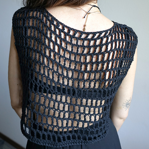 Reversible Knot Mesh Top photo 7