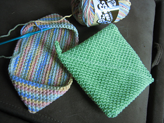 Crochet Folded Potholders - mellie blossom