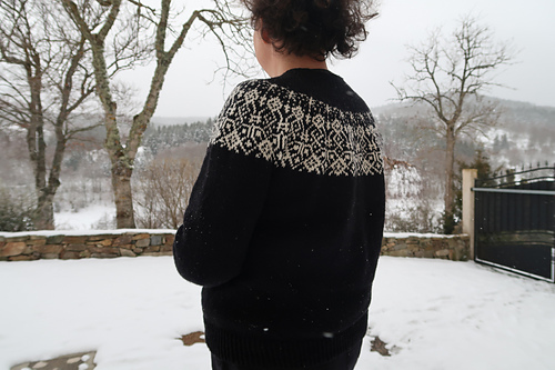 Ravelry: Hyphen pattern by Audrey Borrego