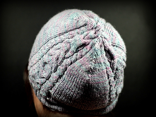 Slouch – a cable knit hat photo 3