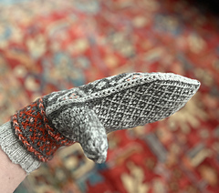 Tiny upper gusset