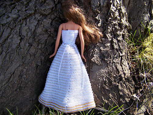Miss Louise's Barbie Dress photo 2