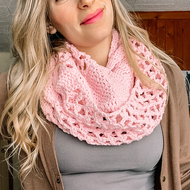 lacy infinity scarf crochet pattern