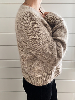 Home Cardigan pattern by Caidree Home Cardigan pattern by Caidree