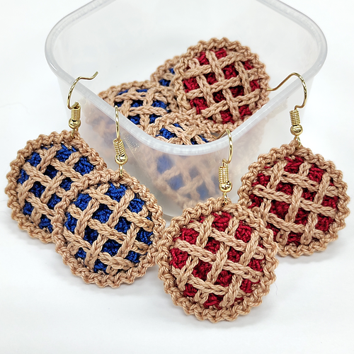 Lattice Pie Earrings photo 3