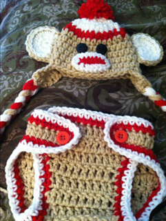 Can you see the resemblance of sock monkey to giraffe pattern? A little color changes, and you are on your way.