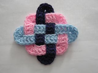 celt knot square2