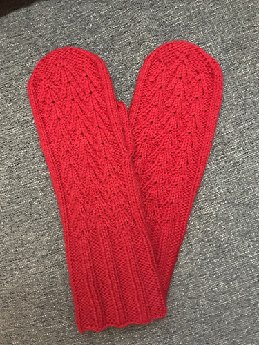Three Pines Mitts photo 2