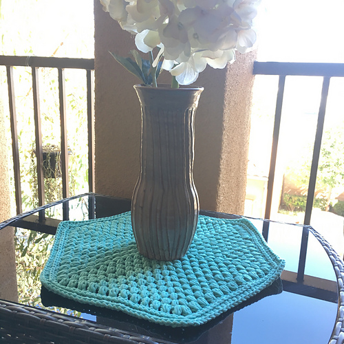 Hexagon Puff Stitch Rug photo 2