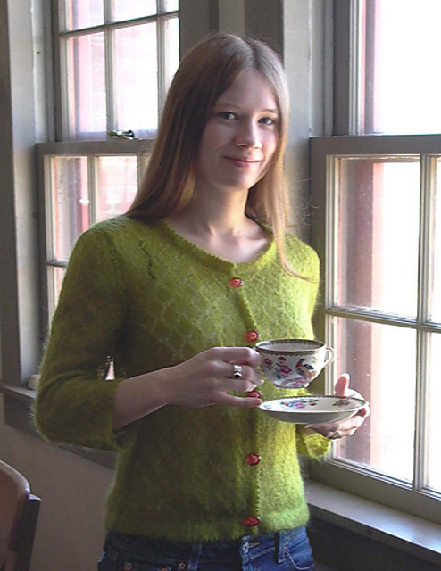 Ravelry: Grannie Smith Cardigan pattern 