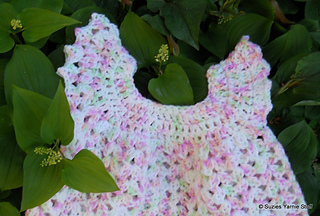 Sleeve on the left has the optional picot shell edge.