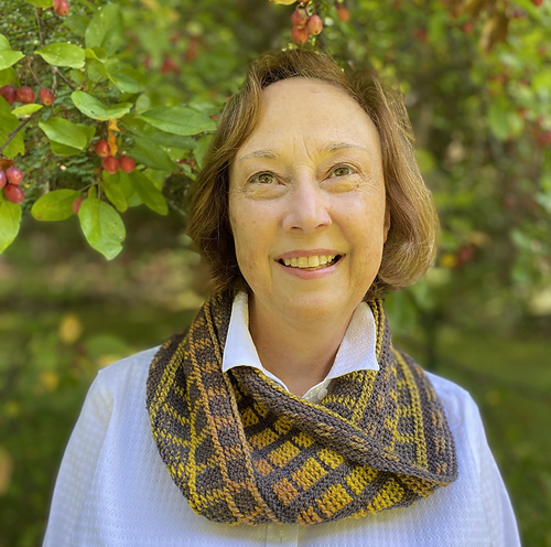 Junction Mobius Cowl
