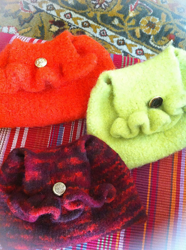 Chin-dar Flouncy Felted Bag photo 3