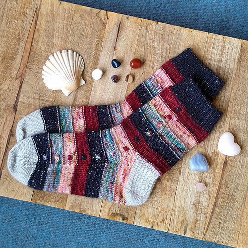 Ravelry: Little Shell Socks pattern by Natasha Kaitlin