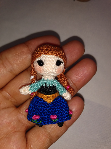 MINI PRINCESA ANNA FROZEN - Cecilia salas