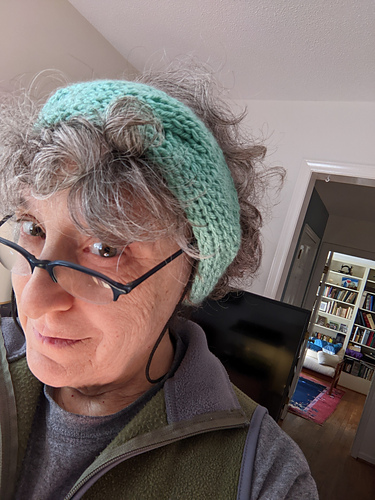Elegant Reversible Cable Scarf photo 2
