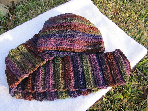 Circular Ridged Hat + Ridged Scarf photo 1