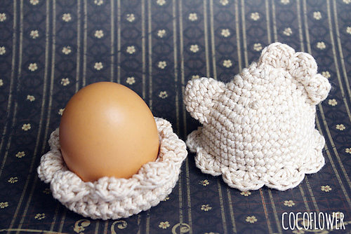 Crochet Easter Hen Eggcup & Egg cover photo 4