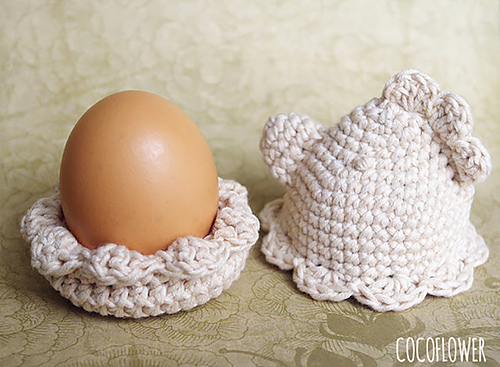 Crochet Easter Hen Eggcup & Egg cover photo 2