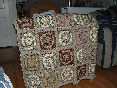 Circle in a Square Throw #10458 photo 3