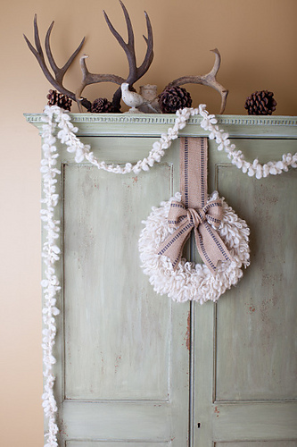 Woolly Wreath & Garland
