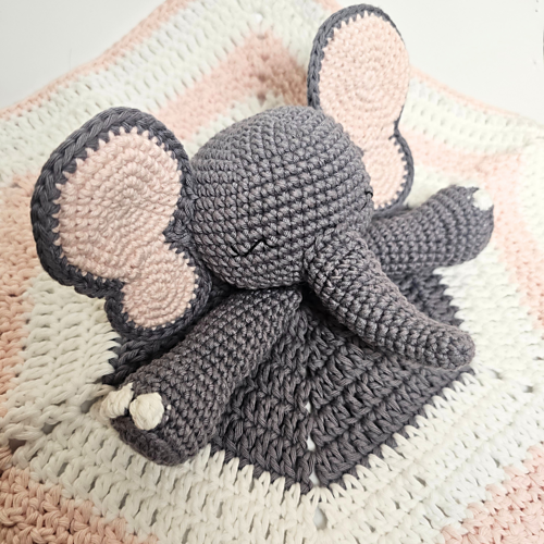 Elsie the Elephant Lovey photo 1