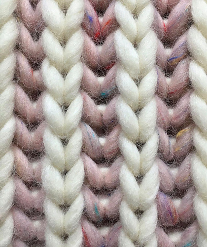 Fluffy Ass Genser - Clara Eggers