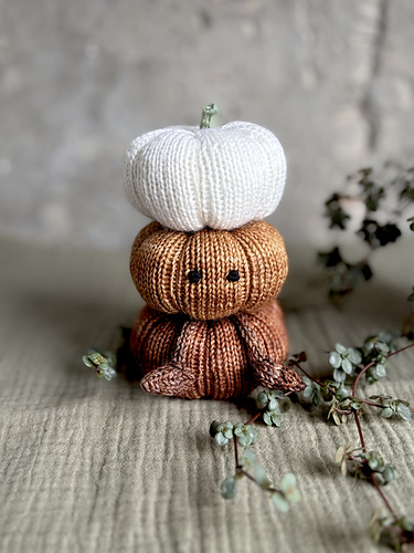 Liten strikkede gresskar - Teresa Runnett