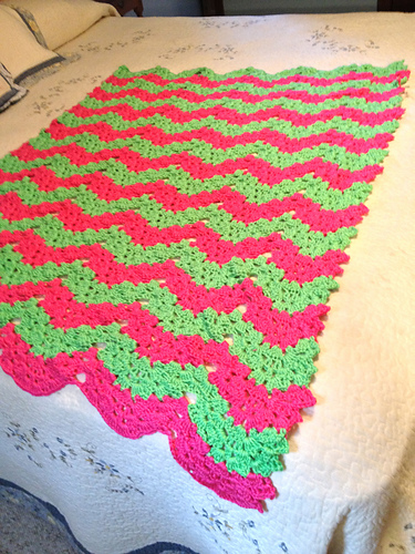 Ravelry: Shell and V-stitch Ripple Afghan pattern by Heather Tucker