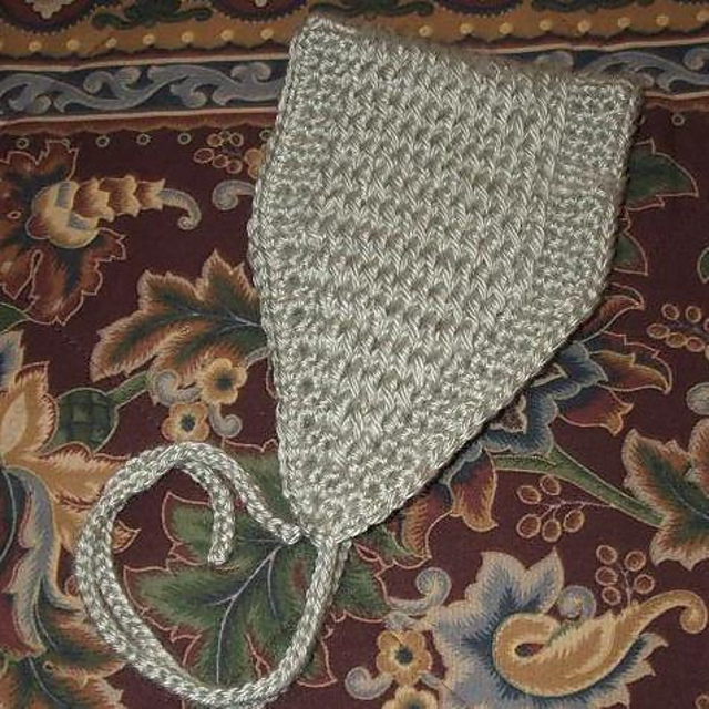 Ravelry Squishy Tie Hat pattern by Carol Ballard