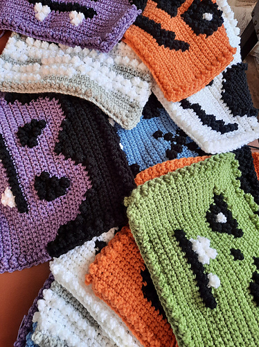 Spooky blanket - Jody Pyott