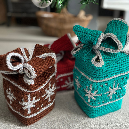 snowflake-gift-box-crochet-