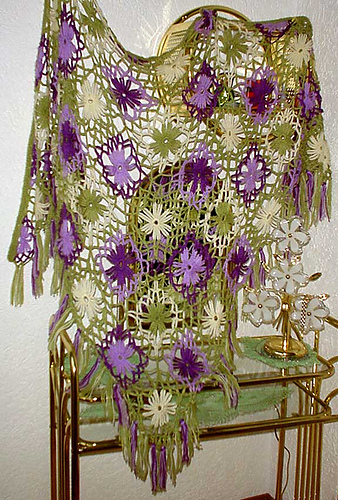 95-38 Shawl photo 2