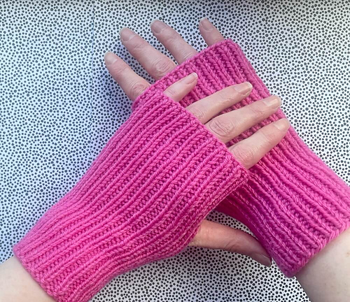Easy Knit Ribbed Mitts