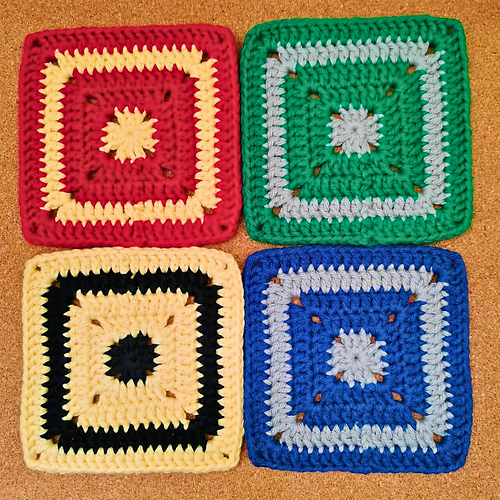 Solid Granny Square photo 1