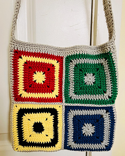 Solid Granny Square photo 4